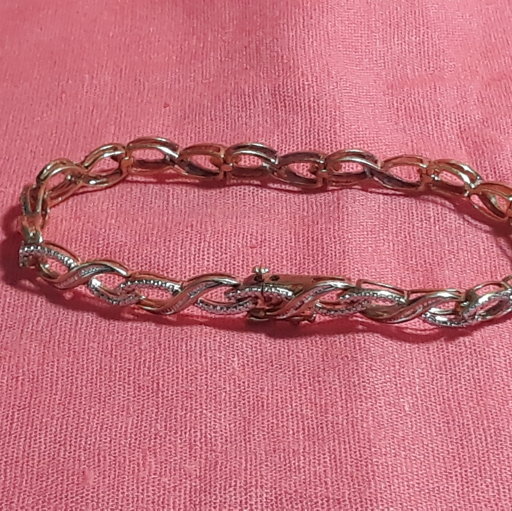 VINTAGE 925 GOLD PLATE WOMEN,S BRACELET
